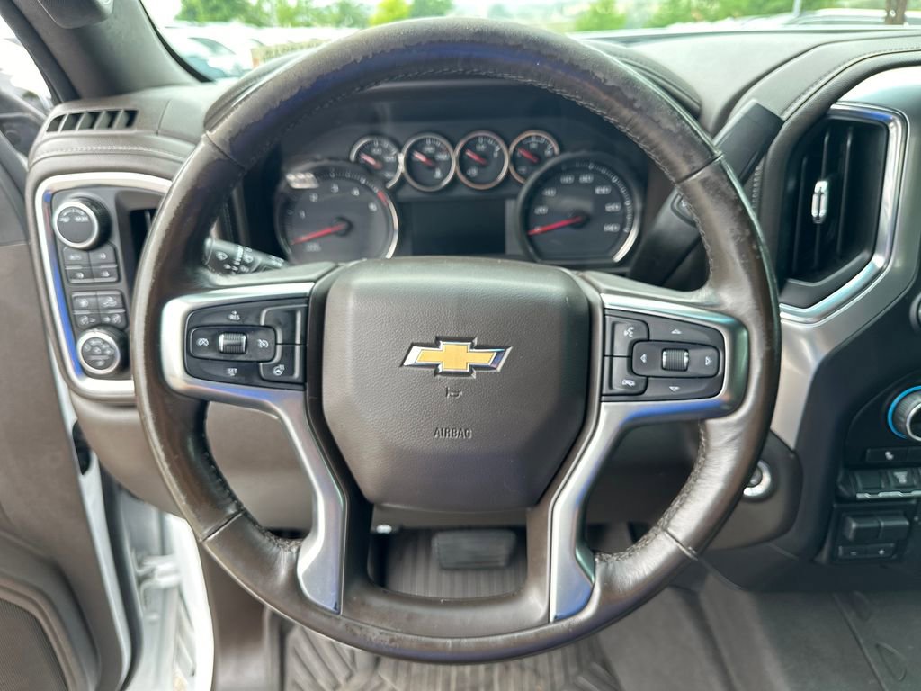 Used 2020 Chevrolet Silverado 3500 LTZ AWD/4WD image 21