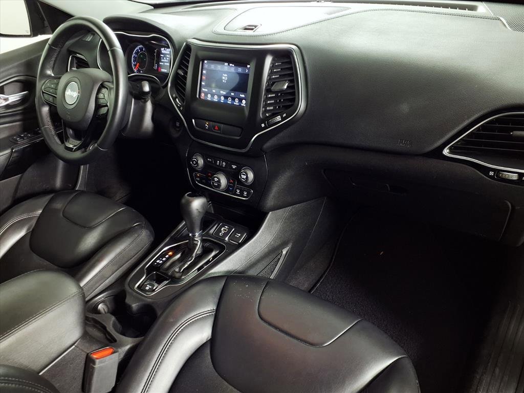 Used 2020 Jeep Cherokee Latitude Plus image 13