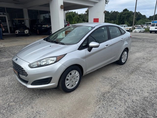 Used 2017 Ford Fiesta S image 2