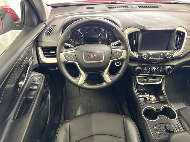 Used 2023 GMC Terrain SLT w/ LPO, Floor Liner Package FWD image 15