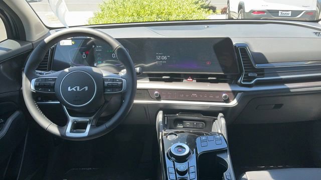 Used 2025 Kia Sportage EX image 23