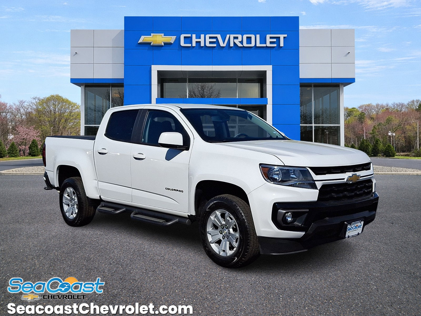Used 2024 Chevrolet Equinox LT FWD image 1