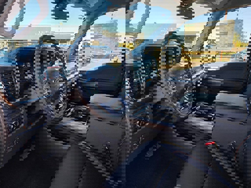 New 2026 Ford F350 Lariat image 10