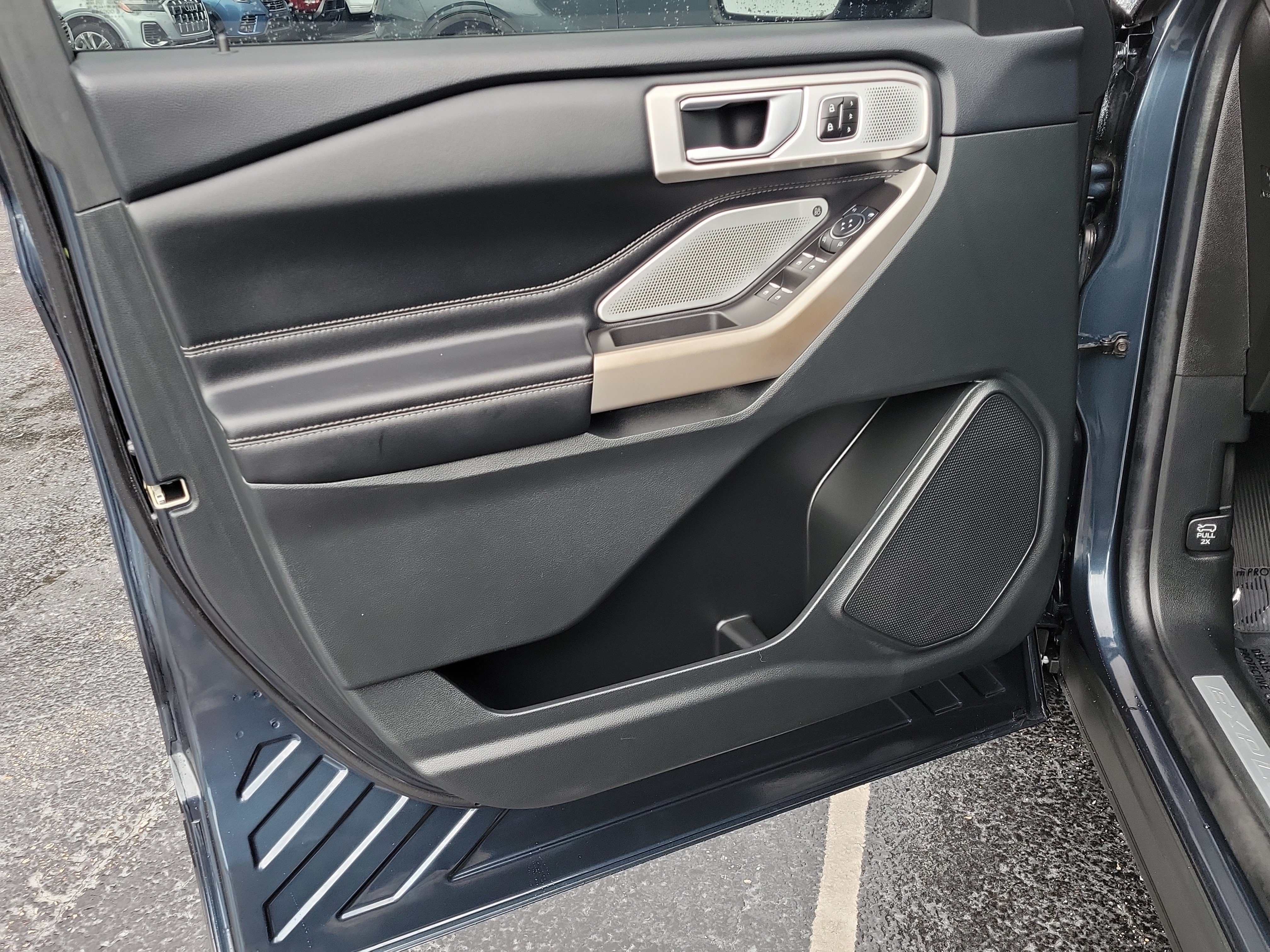 Certified 2023 Ford Explorer Limited w/ Limited Technology Package RWD image 20