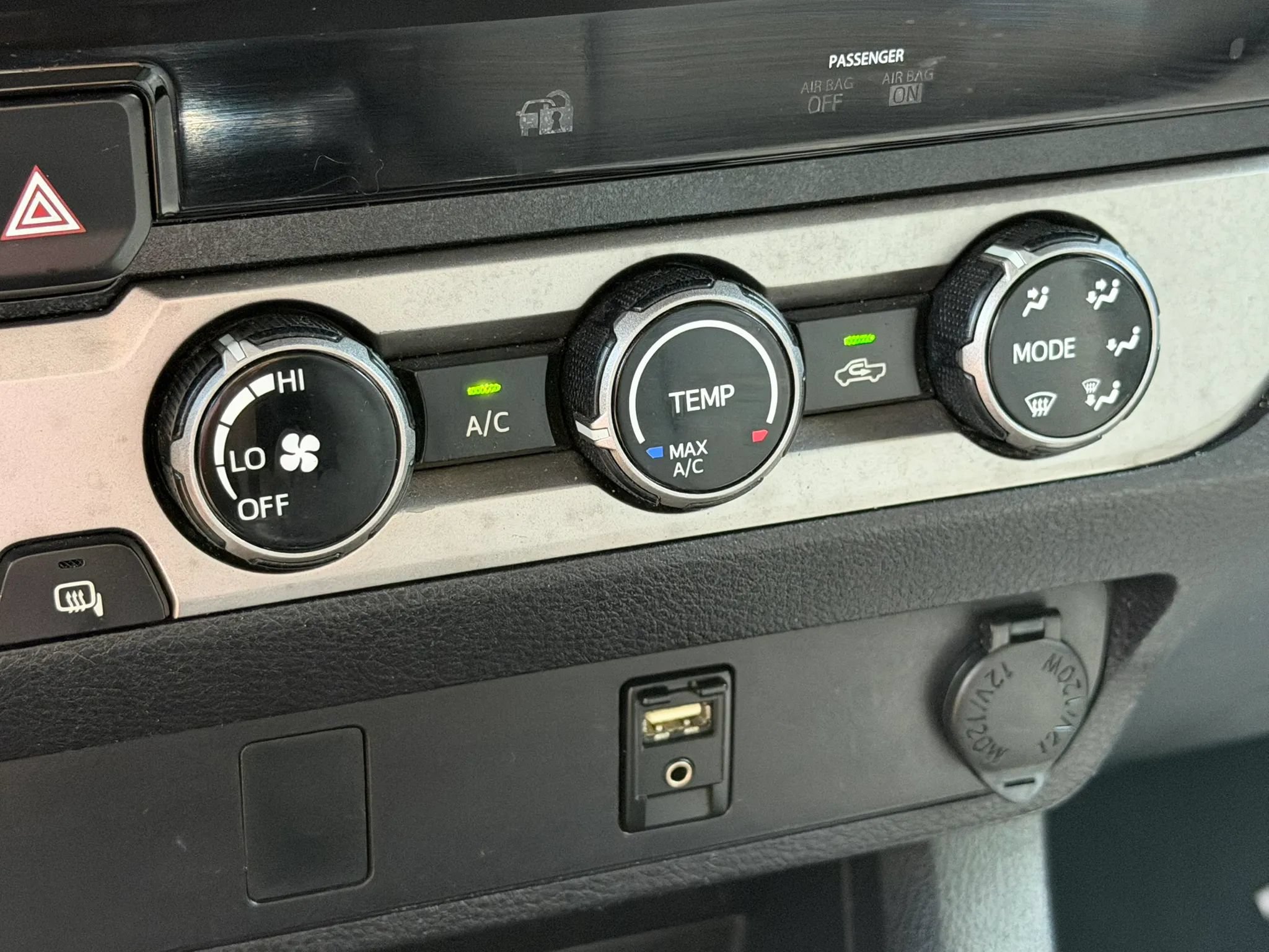 Used 2016 Toyota Tacoma SR RWD image 31