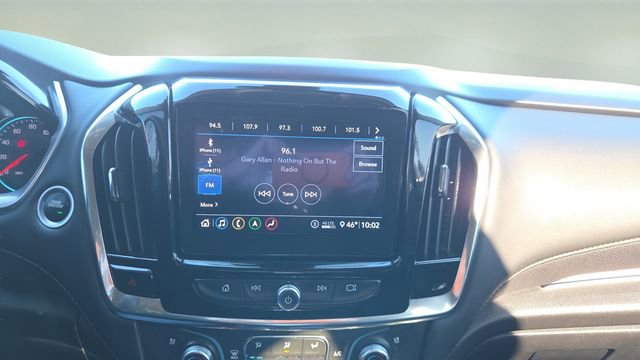 Used 2021 Chevrolet Traverse Premier image 11