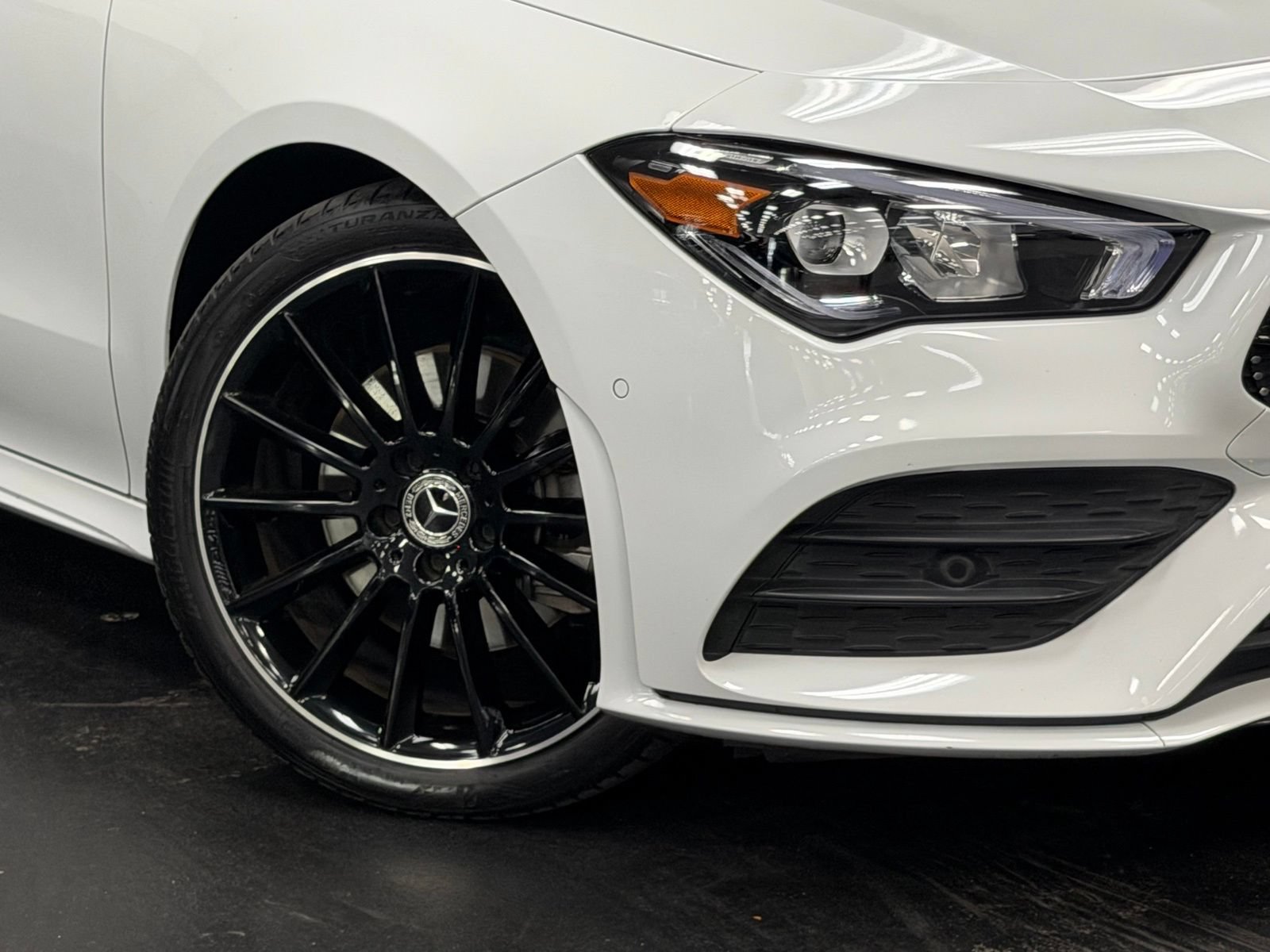 Used 2023 Mercedes-Benz CLA 250 image 4