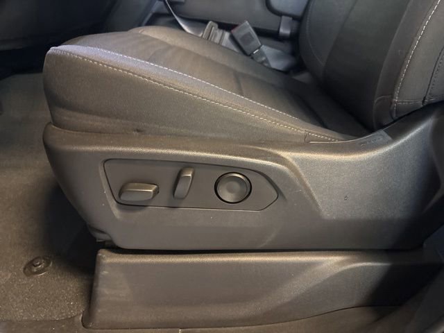 Used 2023 Chevrolet Silverado 1500 LT image 12