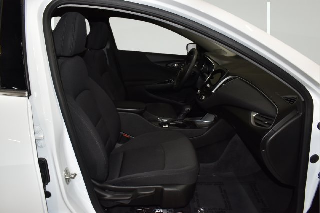 Used 2024 Chevrolet Malibu LT FWD image 16