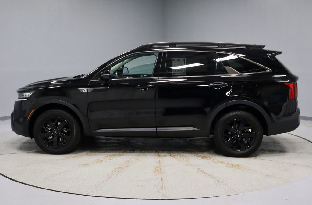 Used 2023 Kia Sorento S w/ Panoramic Sunroof Package image 10