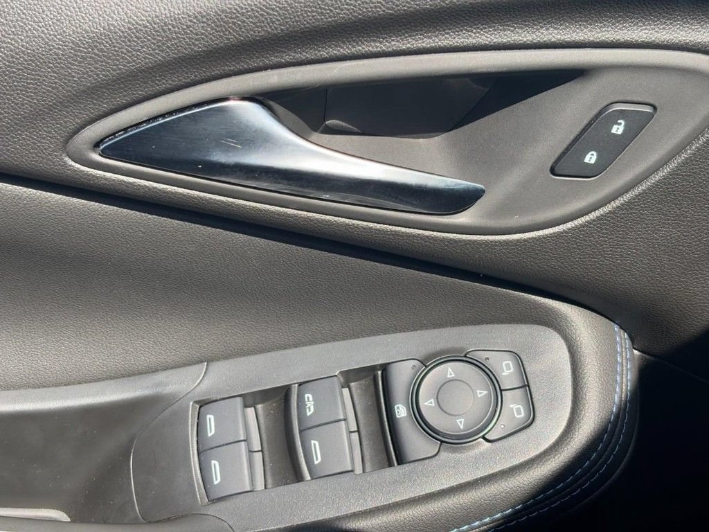 New 2026 Buick Encore GX Sport Touring w/ Advanced Technology Package FWD image 11