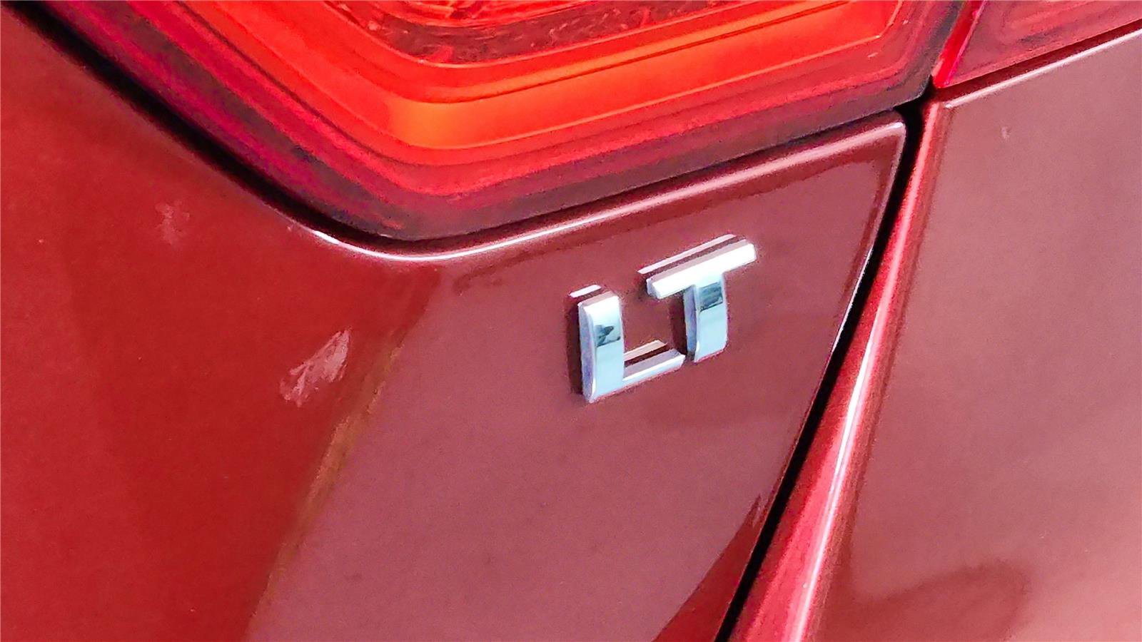 Used 2015 Chevrolet Impala LT image 36