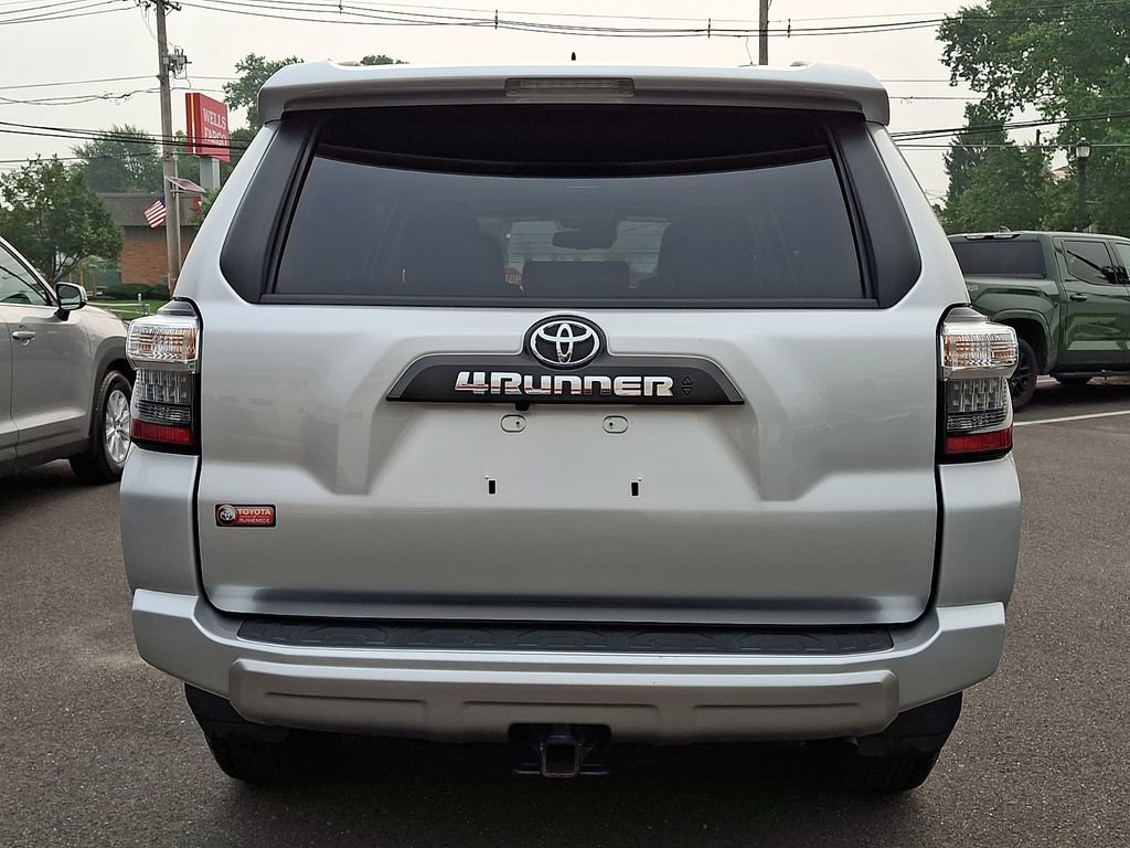 Certified 2023 Toyota 4Runner TRD Off-Road Premium w/ Off Road Premium Plus Package AWD/4WD image 5