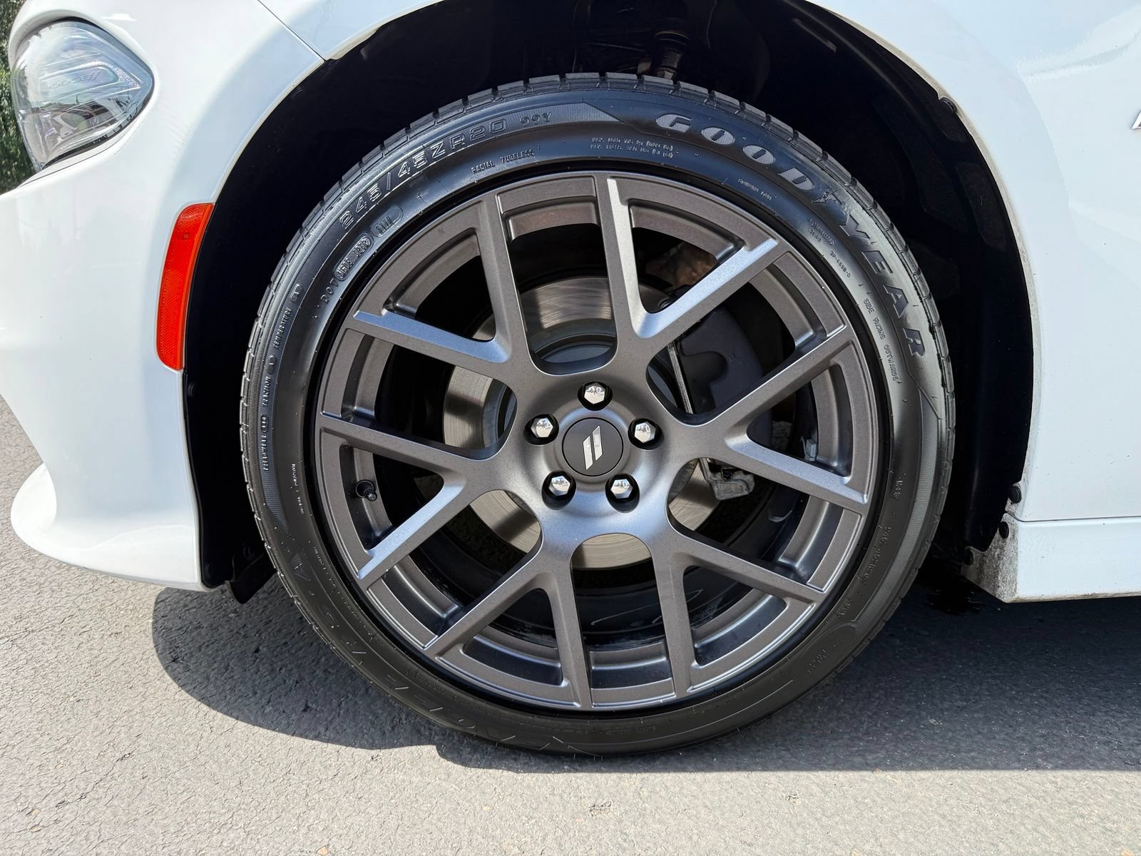 Used 2019 Dodge Charger R/T w/ Plus Group RWD image 20