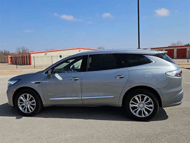 Certified 2023 Buick Enclave Avenir w/ Avenir Technology Package image 2