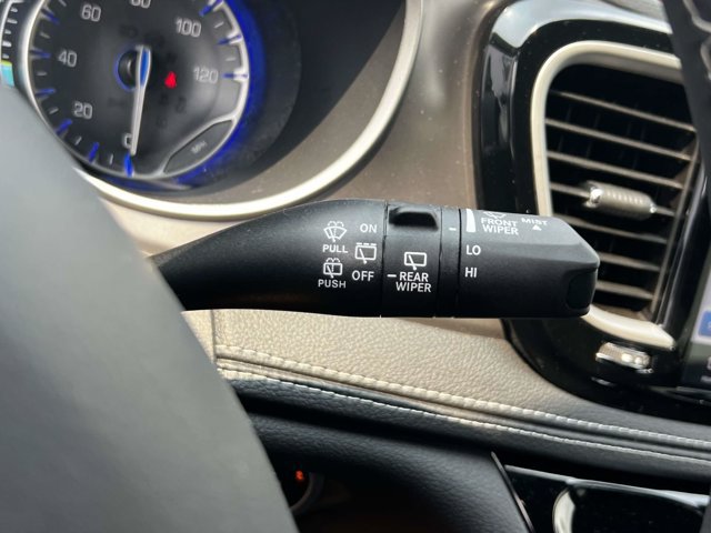 Used 2026 Chrysler Pacifica Select FWD image 23