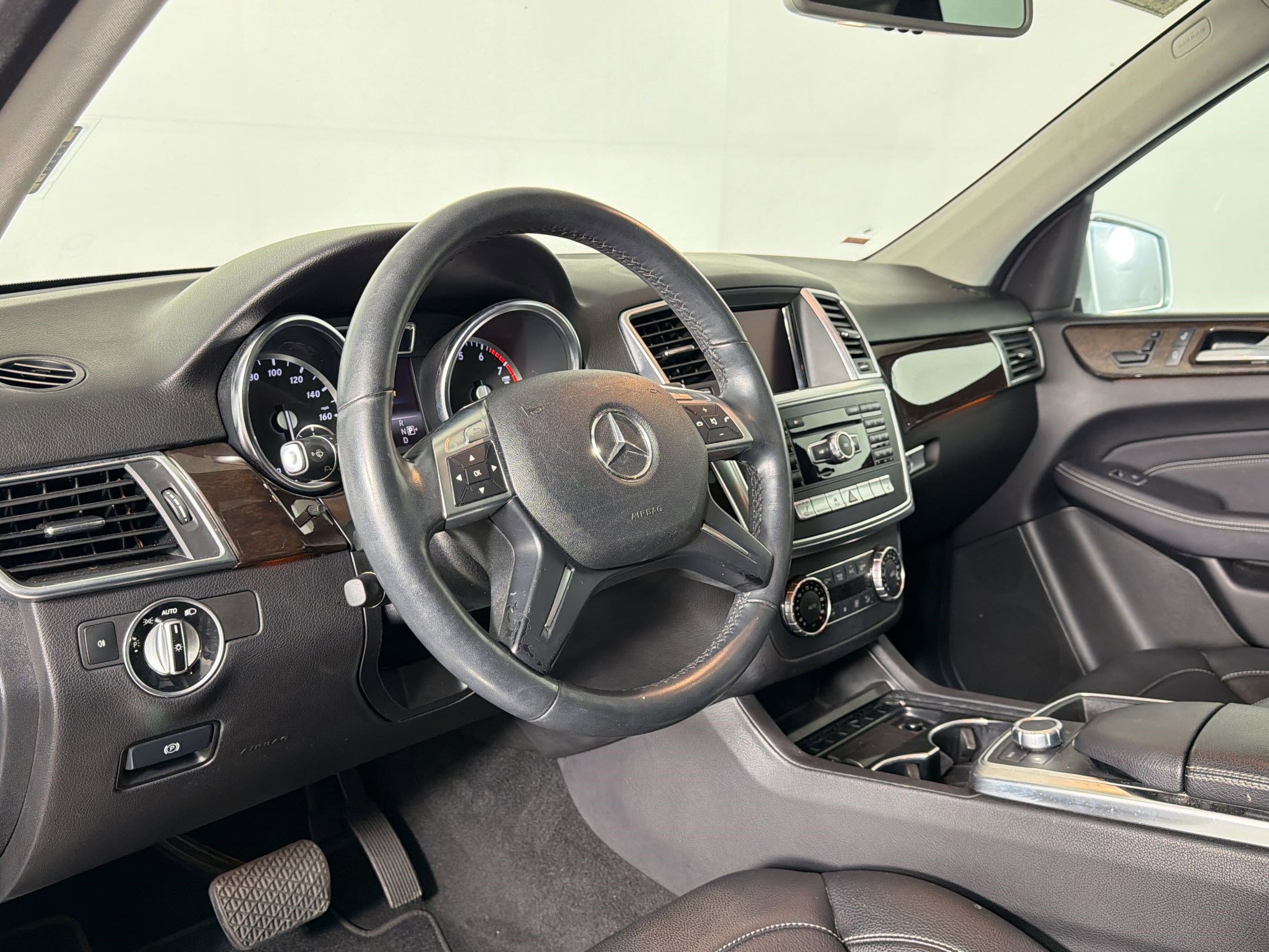 Used 2014 Mercedes-Benz ML 350 2WD image 4