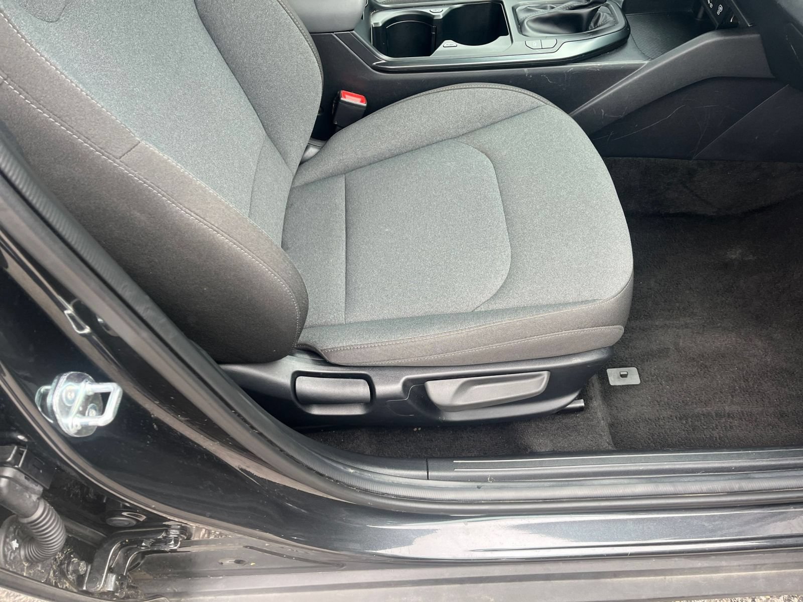 Used 2025 Kia K4 FWD image 25