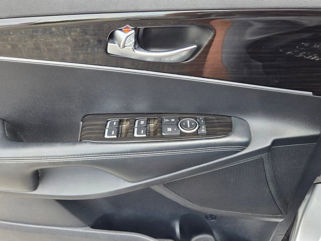 Used 2019 Kia Sorento L FWD image 30