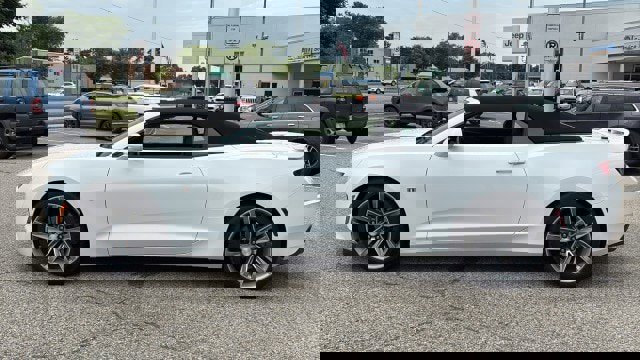 Used 2018 Chevrolet Camaro LT image 5