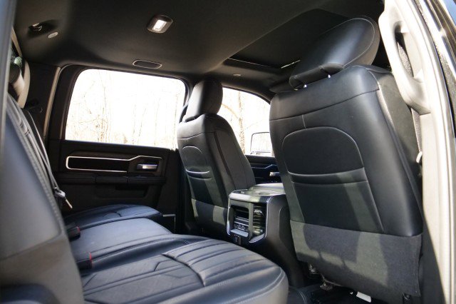 Used 2024 RAM 3500 Laramie w/ Night Edition image 47