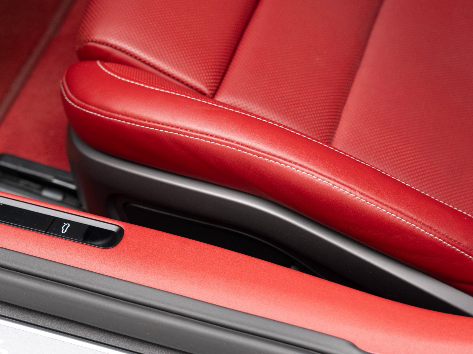 Certified 2021 Porsche 911 Turbo image 16