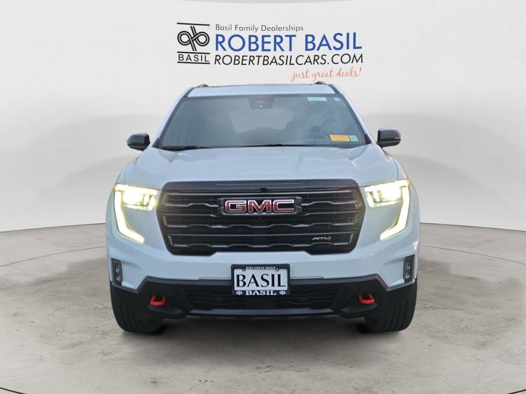 Used 2025 GMC Acadia AT4 w/ Luxury Package image 8