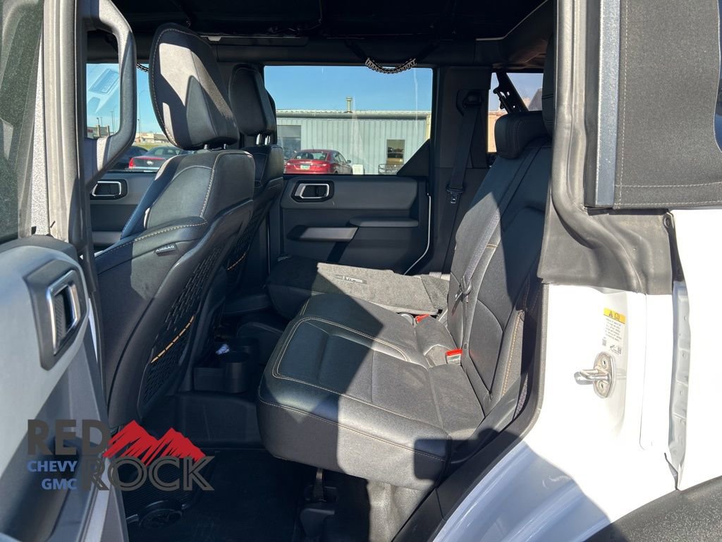 Used 2023 Ford Bronco Badlands image 12