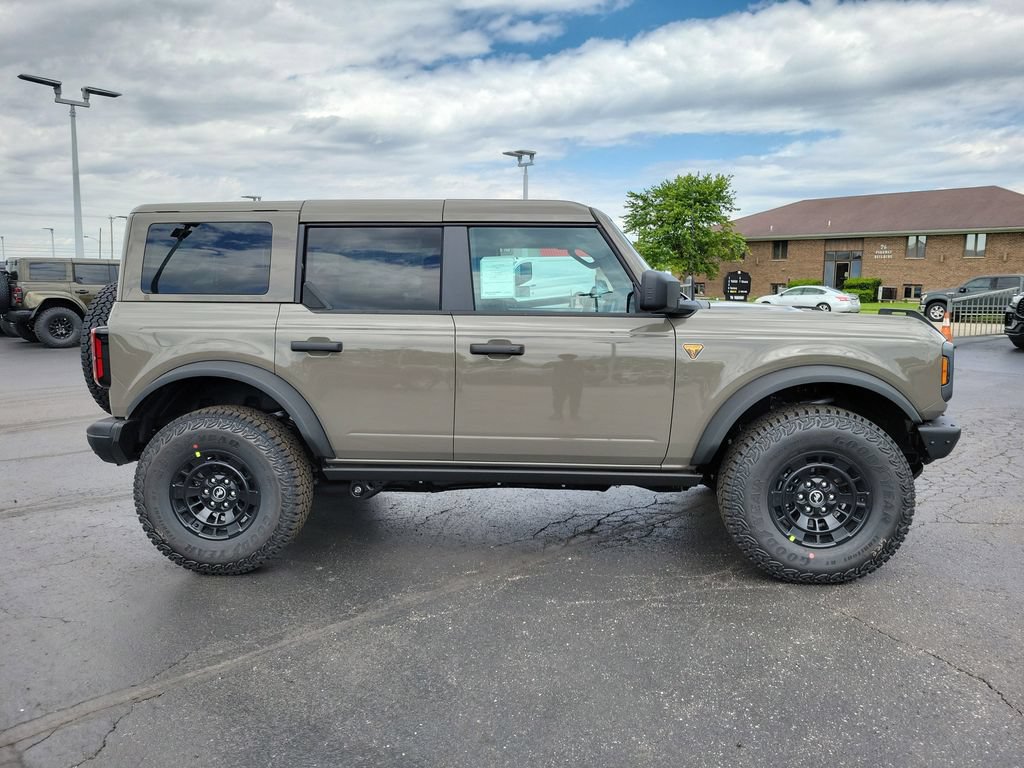 New 2026 Ford Bronco Badlands AWD/4WD image 3