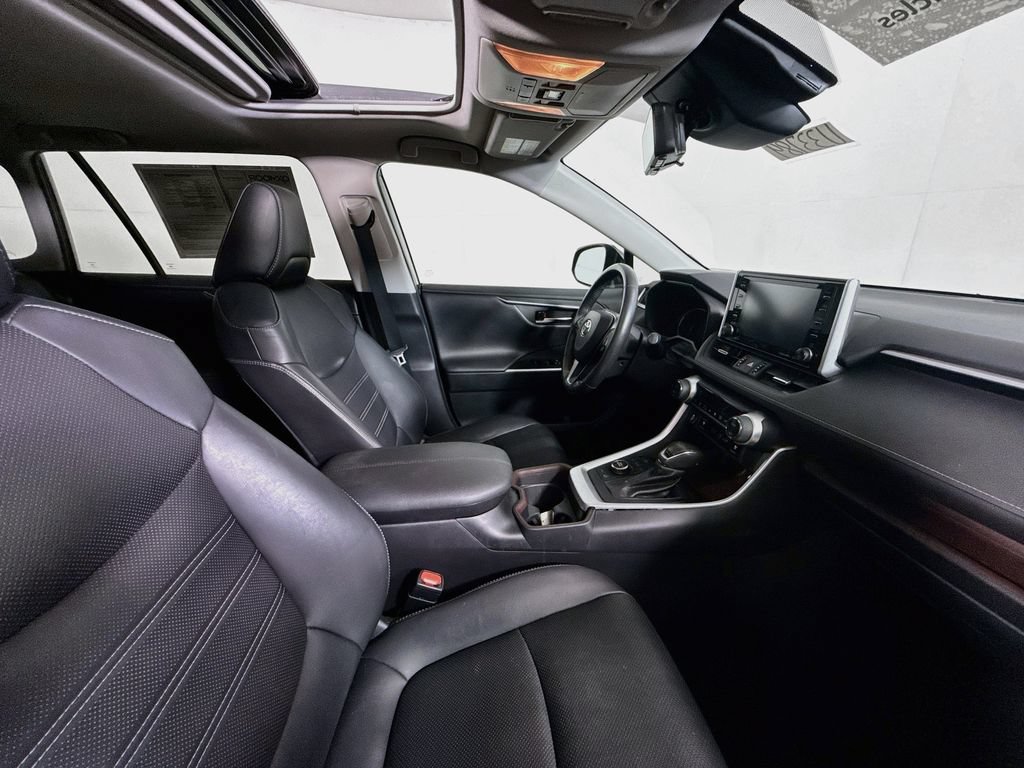 Certified 2019 Toyota RAV4 Limited w/ Cold Weather Package AWD/4WD image 29