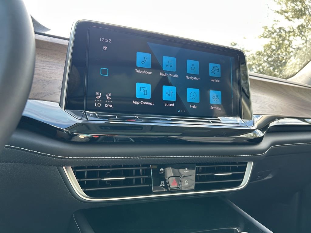 New 2026 Volkswagen Atlas SE FWD image 32