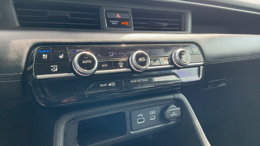 Used 2025 Honda Pilot Elite image 16