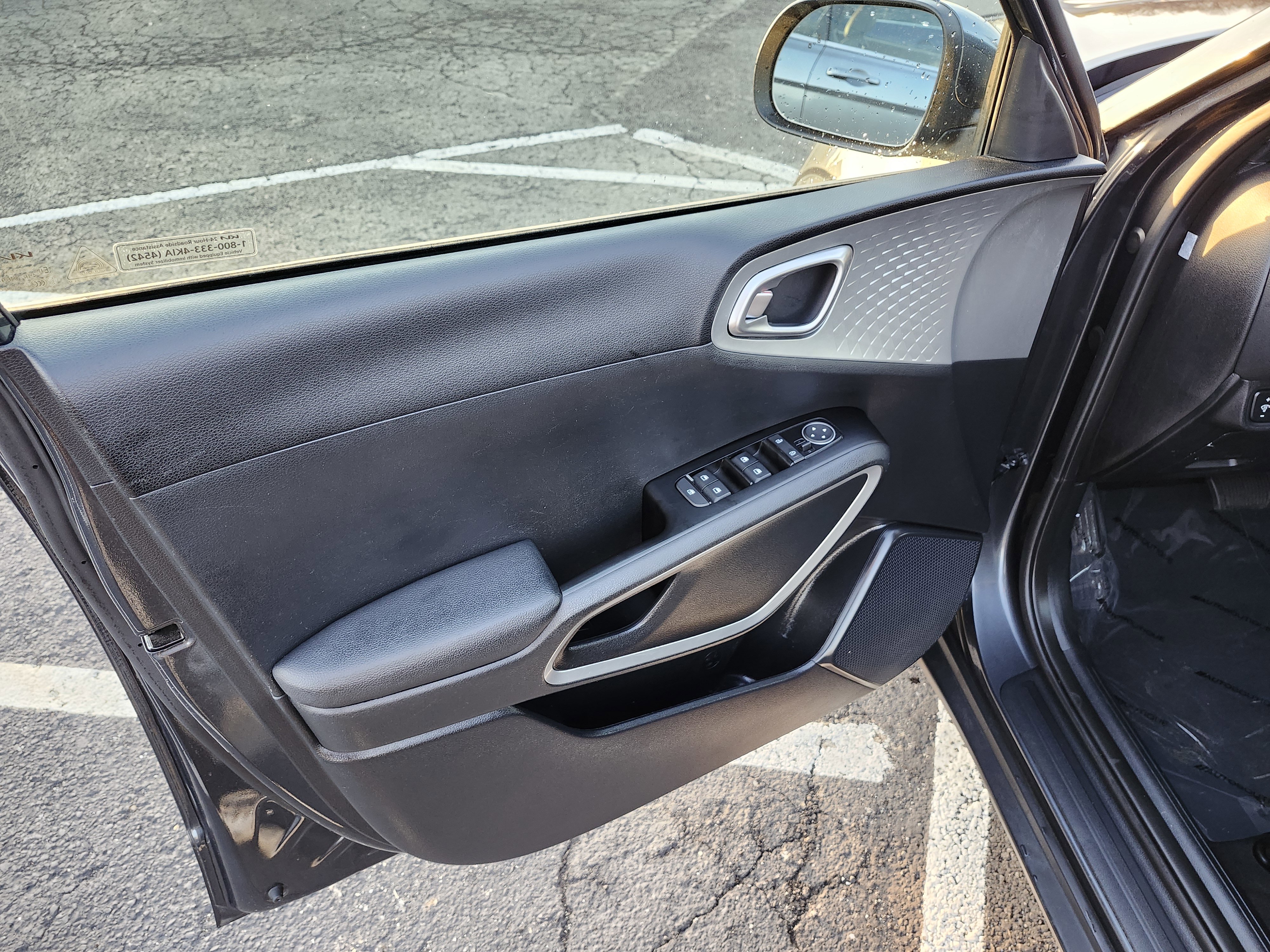 Used 2024 Kia Soul LX w/ Option Group 015 image 23