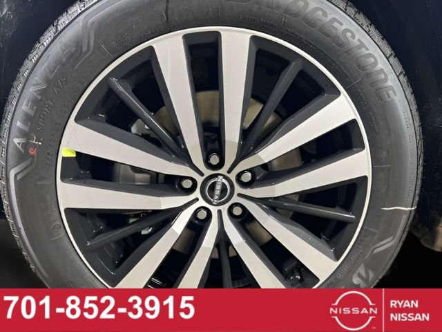 New 2025 Nissan Pathfinder Platinum w/ Cargo Package image 15