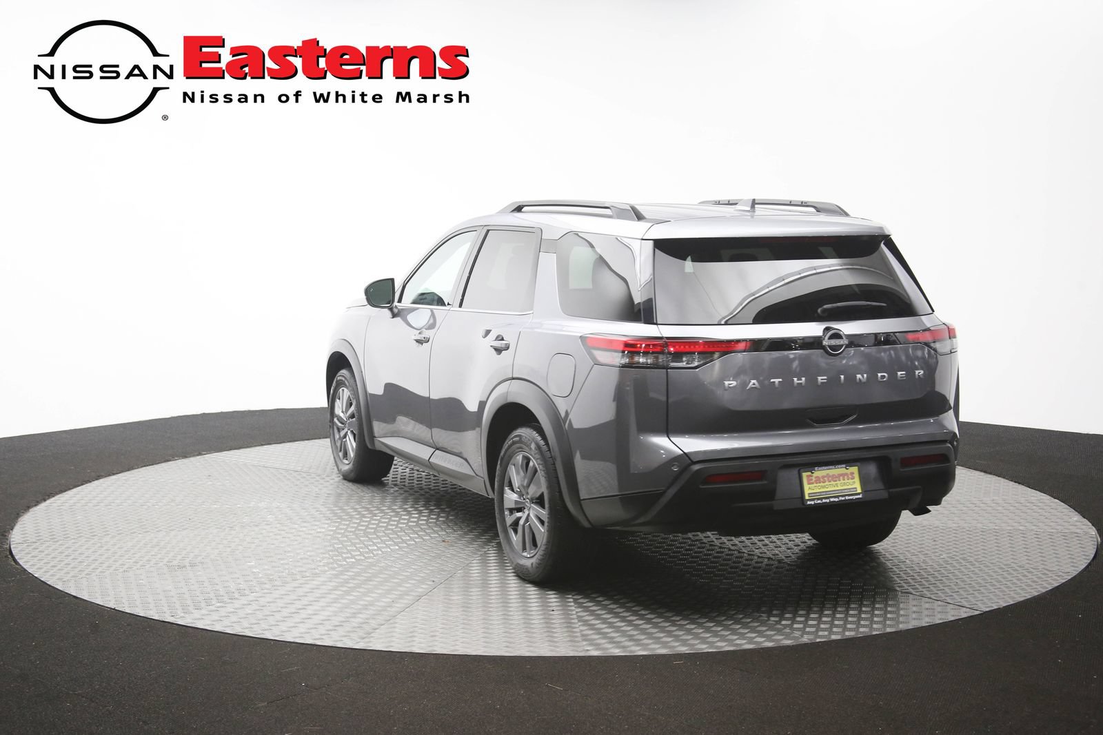 Used 2025 Nissan Pathfinder SV FWD image 66