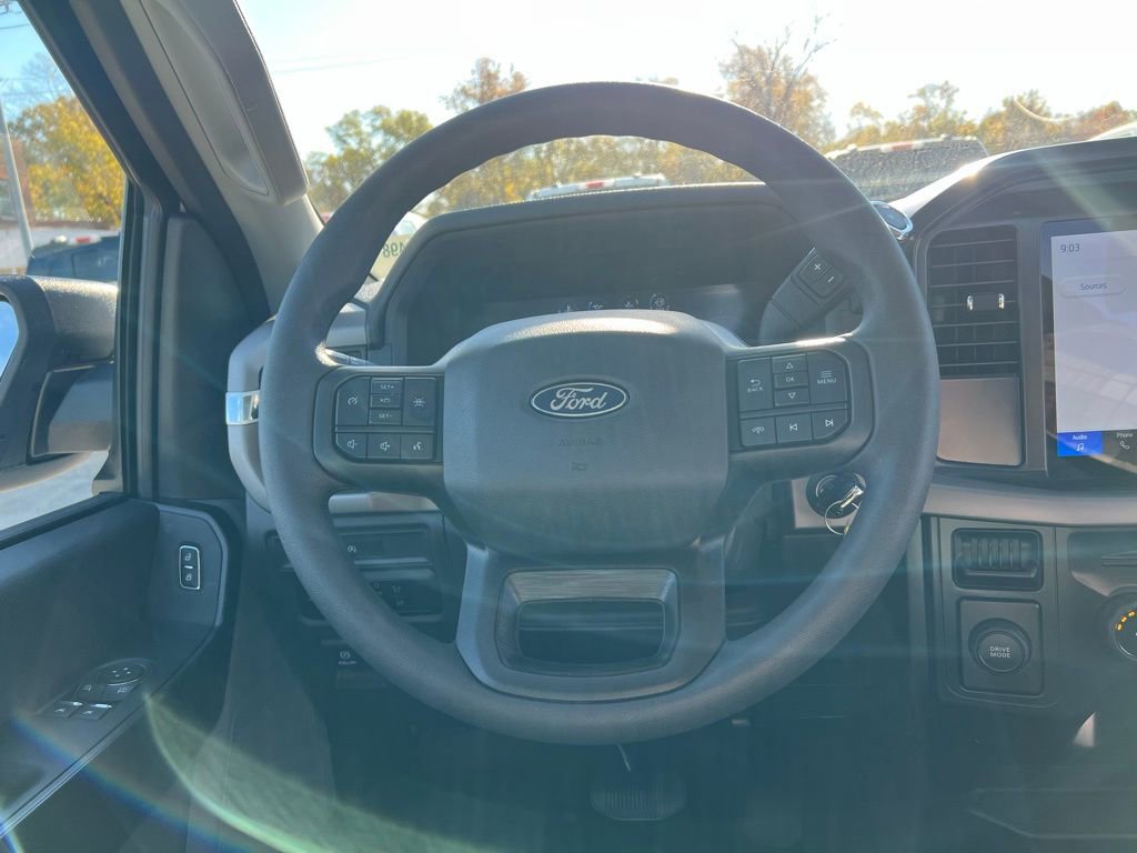 Used 2025 Ford F150 XL image 33