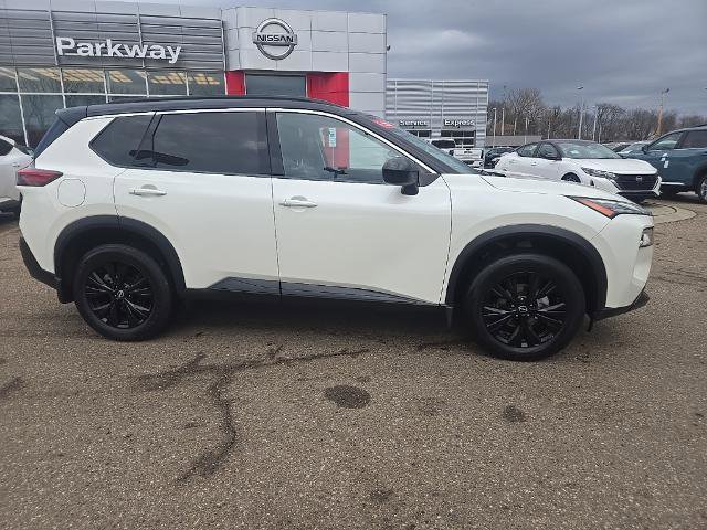 Certified 2023 Nissan Rogue SV w/ SV Premium B Package image 8