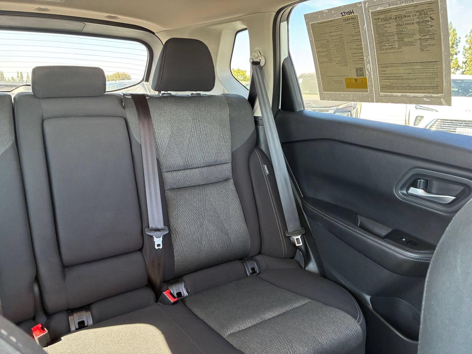Used 2025 Nissan Rogue SV FWD image 38