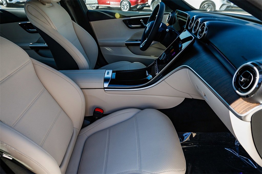 New 2025 Mercedes-Benz C 300 4MATIC Sedan image 17