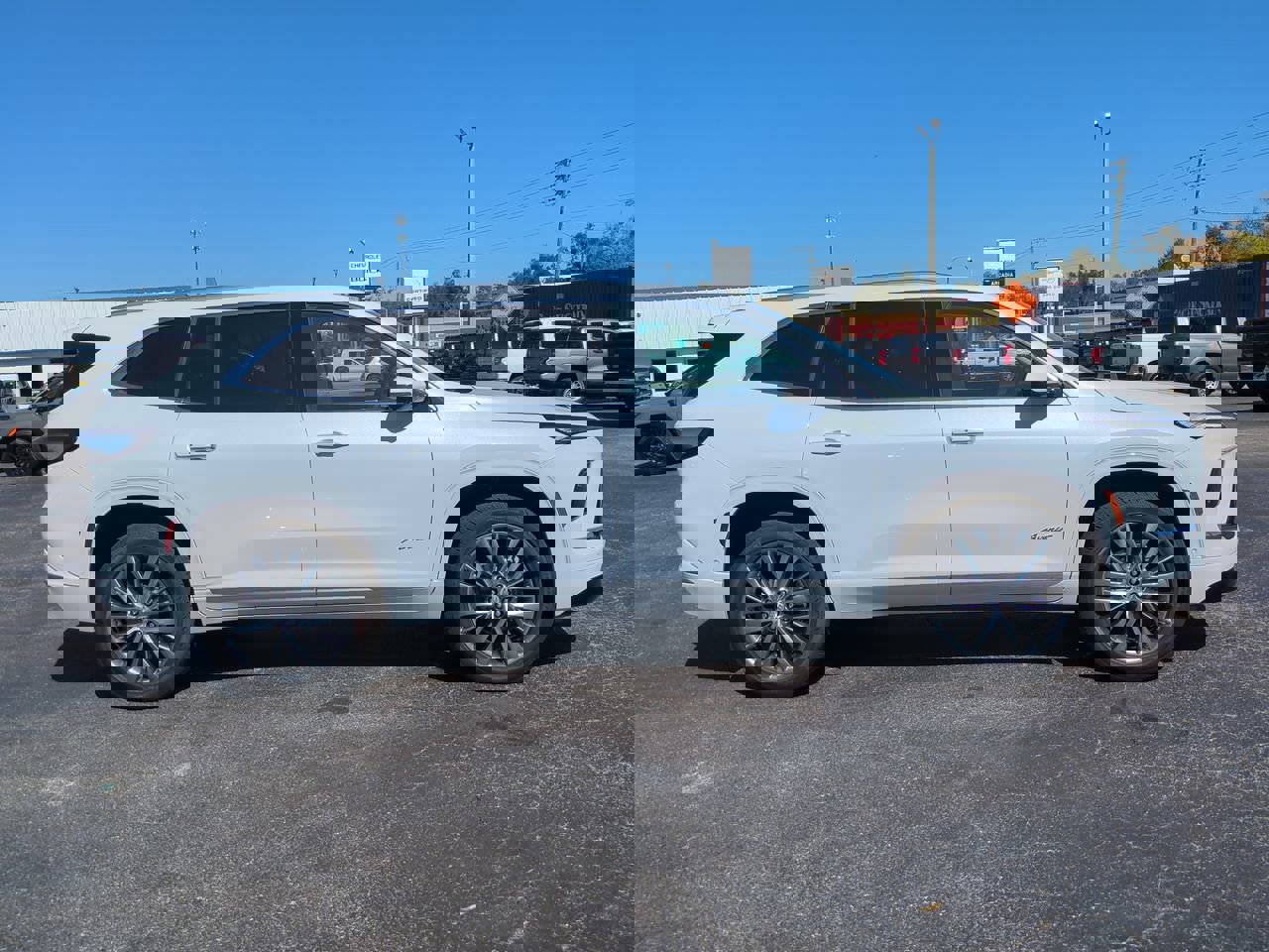 New 2026 Buick Enclave Avenir w/ Super Cruise Package image 3