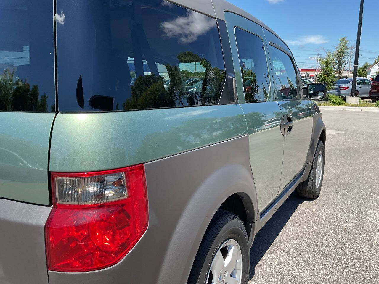 Used 2004 Honda Element EX image 8