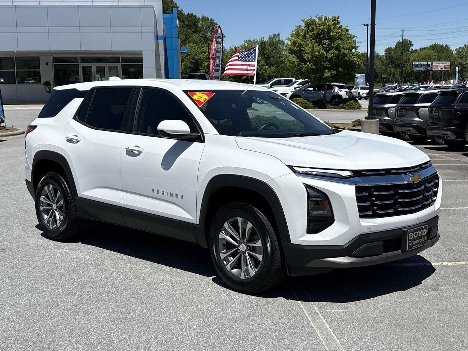 Used 2025 Chevrolet Equinox LT AWD/4WD image 4