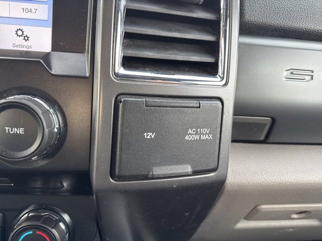 Used 2017 Ford F250 XLT w/ XLT Premium Package image 19