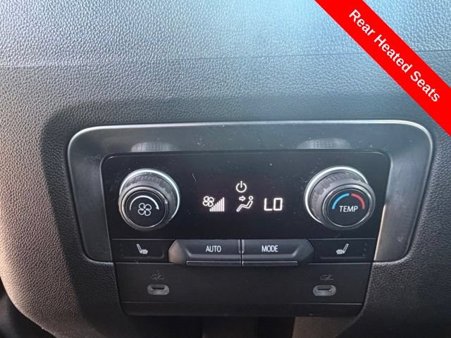 Used 2021 Chevrolet Suburban LT w/ LT Signature Package AWD/4WD image 27