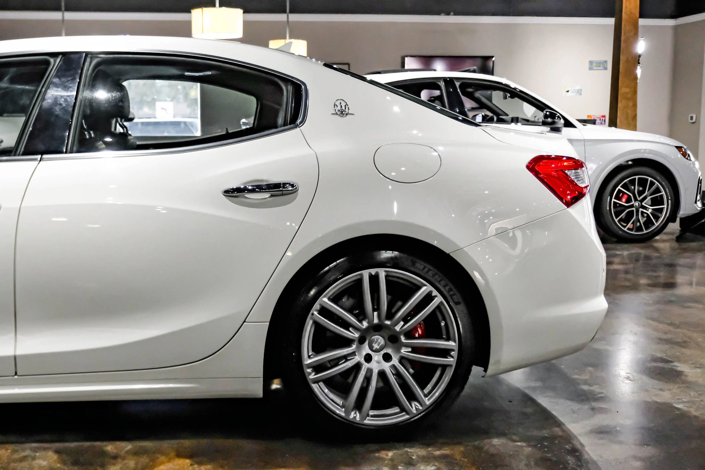Used 2018 Maserati Ghibli S GranLusso AWD/4WD image 14