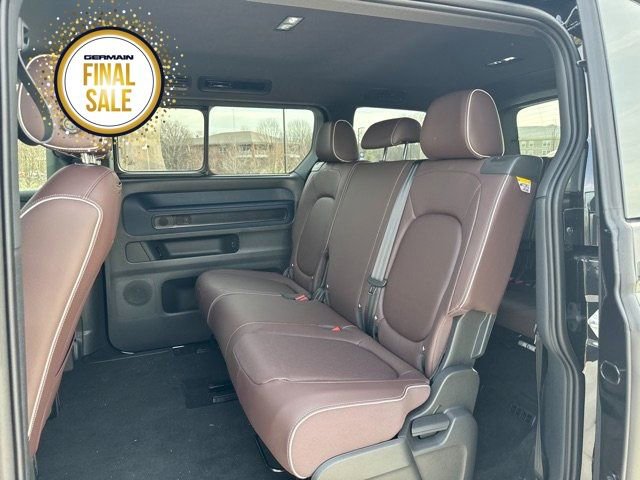 New 2025 Volkswagen ID. Buzz Pro S image 12