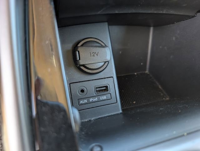 Used 2013 Hyundai Elantra GLS w/ Preferred Pkg image 24