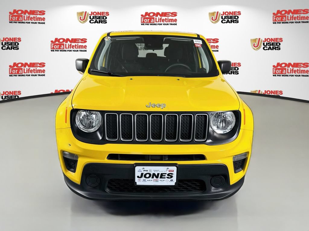 Used 2023 Jeep Renegade Latitude AWD/4WD image 12