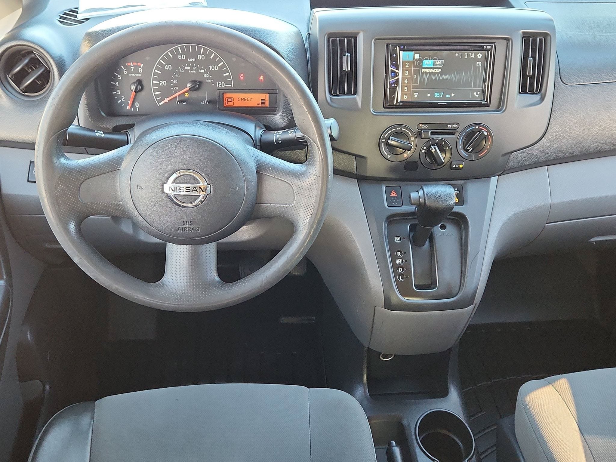 Used 2017 Nissan NV200 S FWD image 10
