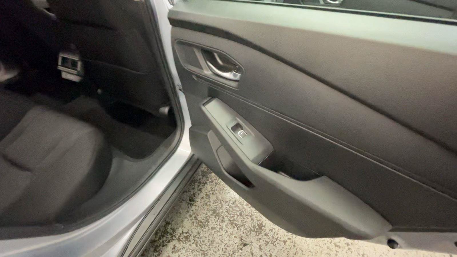 Certified 2025 Honda Accord SE image 22